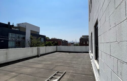 24,300 SF MANUFACTURING/OFFICE/RETAIL SPACE FOR SALE