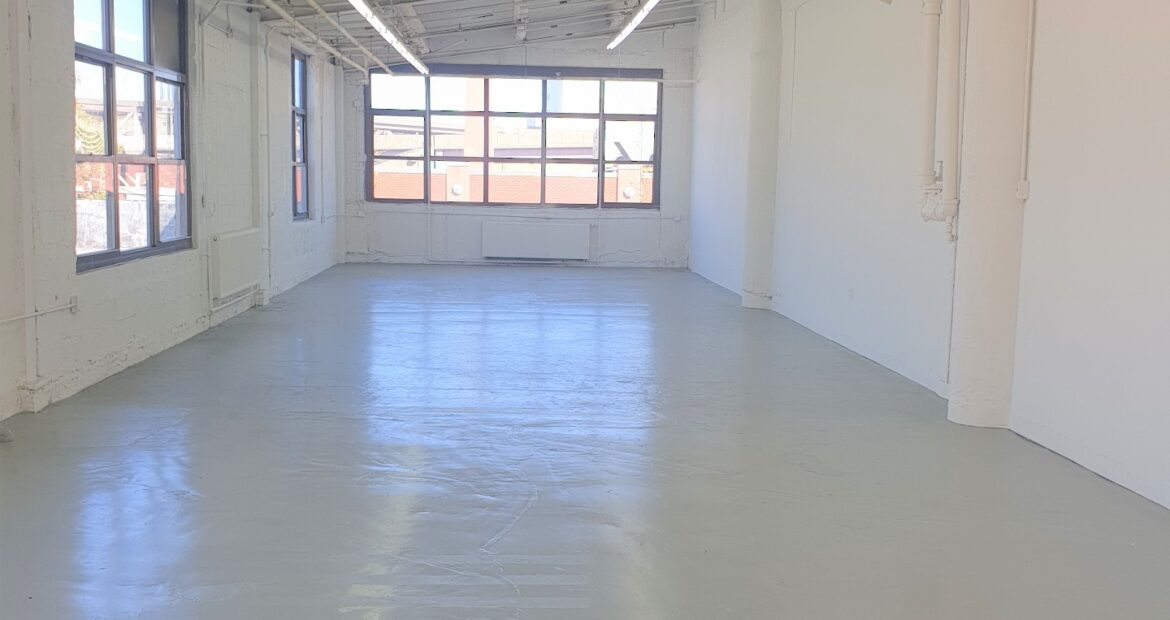 Prime Corner Loft Industrial Space w/ High Ceilings & Freight Elevator – LIC Court Sq