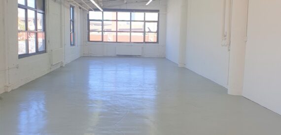 Prime Corner Loft Industrial Space w/ High Ceilings & Freight Elevator – LIC Court Sq