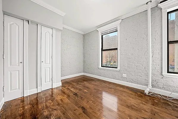 Amazing 3 Bedroom 2 baths beautiful apartment ~ washer and dryer in unit Queen size bedrooms
