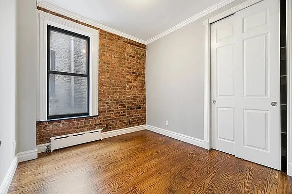 Amazing 3 Bedroom 2 baths beautiful apartment ~ washer and dryer in unit Queen size bedrooms