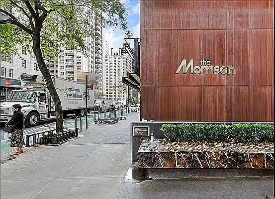 Amazing Luxury 4 bedroom 2.5 baths in a doorman building Prime Sutton Place No Fee