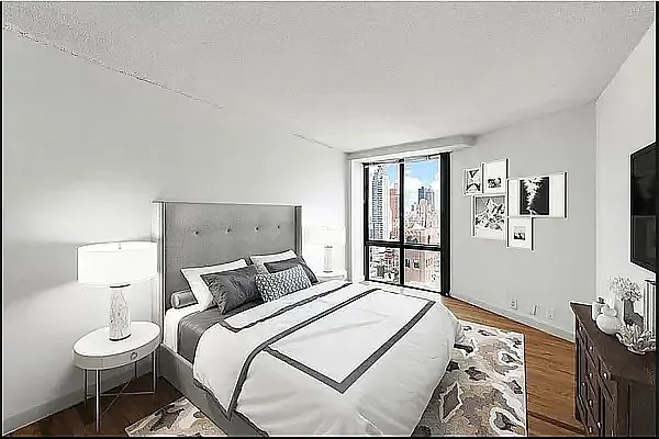 Amazing Luxury 4 bedroom 2.5 baths in a doorman building Prime Sutton Place No Fee
