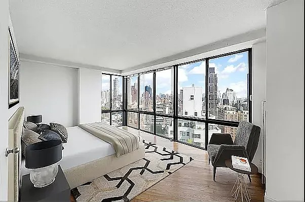 Amazing Luxury 4 bedroom 2.5 baths in a doorman building Prime Sutton Place No Fee
