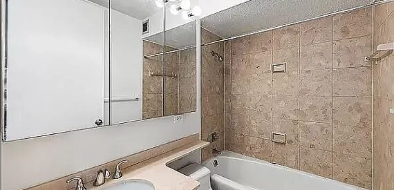 Amazing Luxury 4 bedroom 2.5 baths in a doorman building Prime Sutton Place No Fee