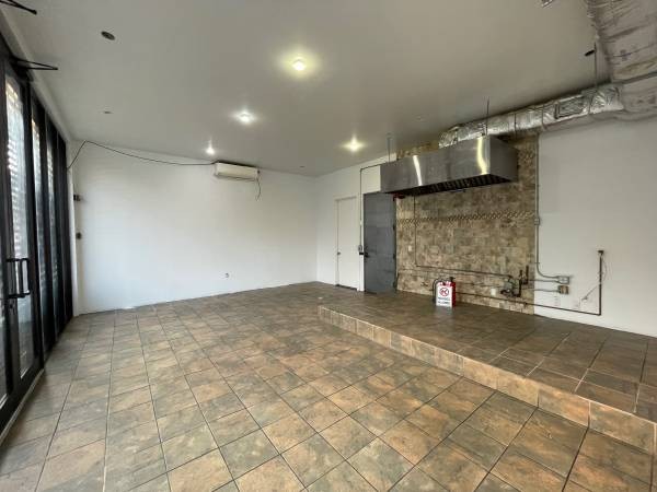 Corner Store for Rent NO FEE