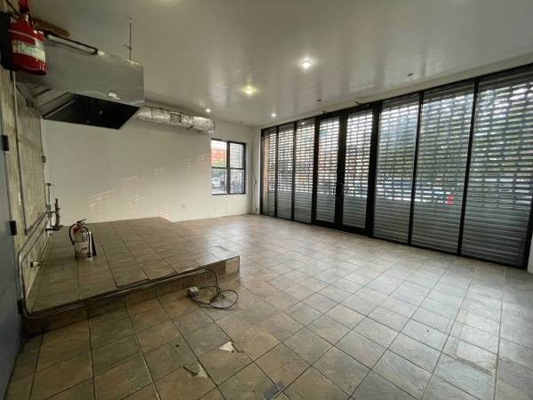 Corner Store for Rent NO FEE