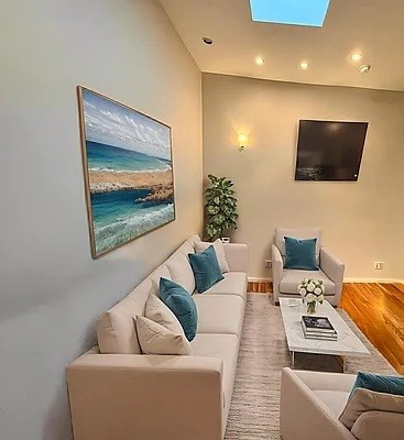 Modern 2-Bedroom Apartment in Prime Bushwick—Pet Friendly, No Broker Fee!