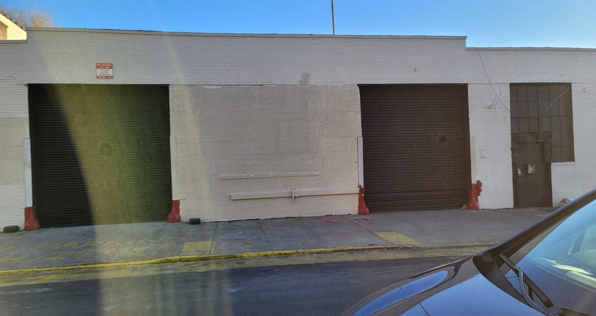 Spacious 3,500 Sq Ft Industrial Garage in Prime Bushwick Location 🚀
