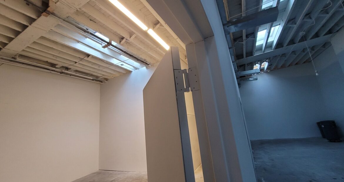 Spacious 3,500 Sq Ft Industrial Garage in Prime Bushwick Location 🚀