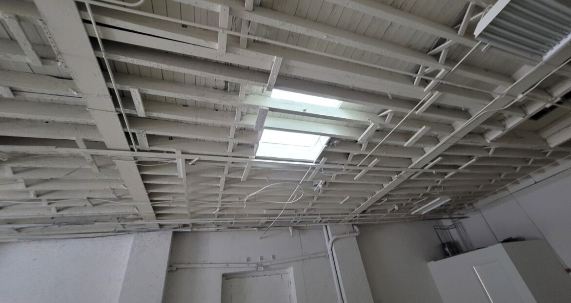 Spacious 3,500 Sq Ft Industrial Garage in Prime Bushwick Location 🚀