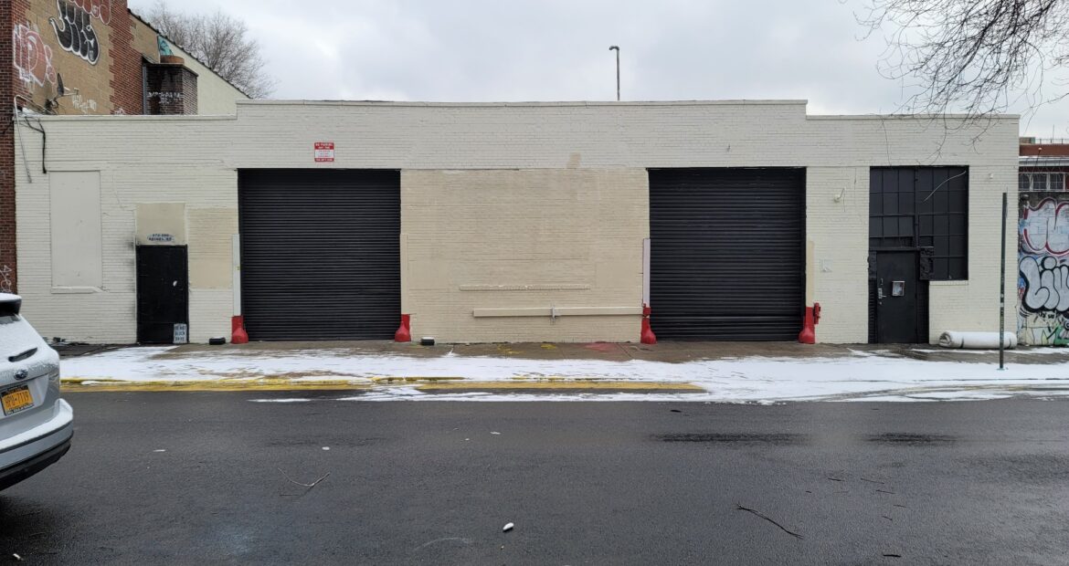 Spacious 3,500 Sq Ft Industrial Garage in Prime Bushwick Location 🚀