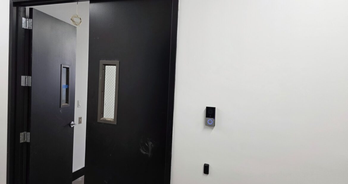 Expansive 1,500 Sq Ft Bushwick Loft with 20’ Ceilings – Flexible Commercial Space