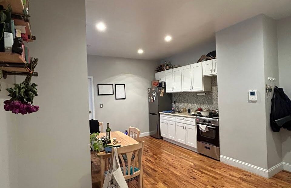 Spacious 2BR Apartment in Bushwick – Furnished, Pet-Friendly, No Broker Fee!