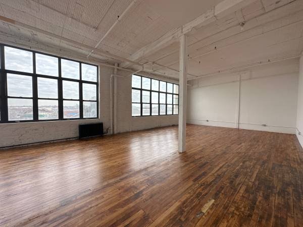 Flexible 1,400 Sq Ft Commercial Space for Lease in Prime East Williamsburg