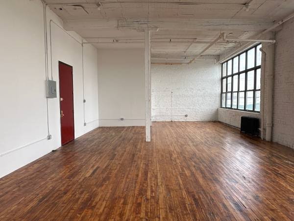 Flexible 1,400 Sq Ft Commercial Space for Lease in Prime East Williamsburg