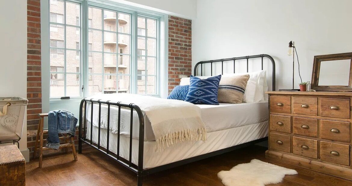 Modern 1BR Duplex in Crown Heights – Luxury, Light & Prime Amenities