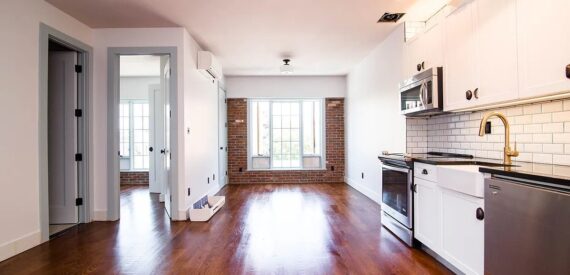 Modern 1BR Duplex in Crown Heights – Luxury, Light & Prime Amenities