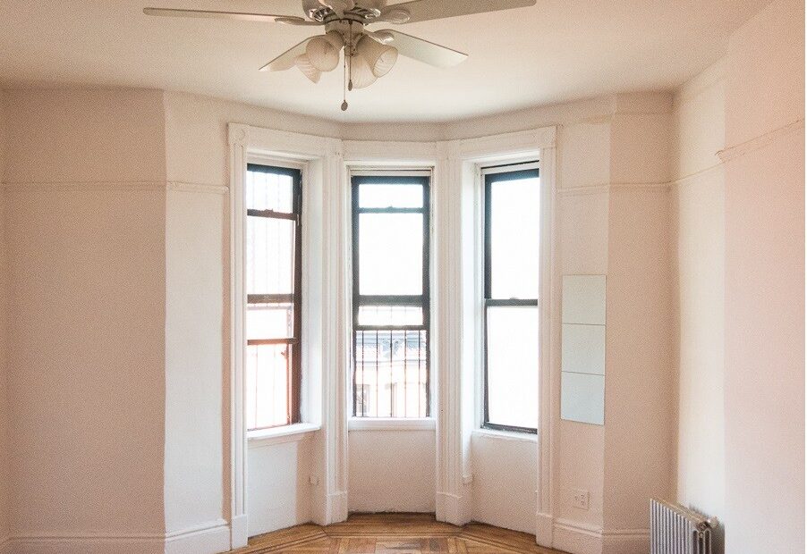 SPACIOUS SUNNY STUDIO STEPS FROM PROSPECT PARK F,N,R,G TRAINS