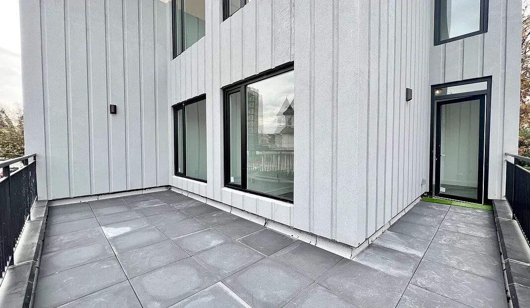 Modern 2-Bed Flatbush Oasis w/ Private Terrace, Gym & Rooftop – No Broker Fee!