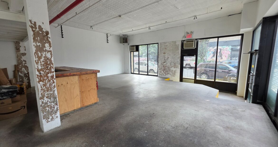 Spacious Corner Retail Loft in Prime Bushwick Location – 1,200 Sq Ft Storefront