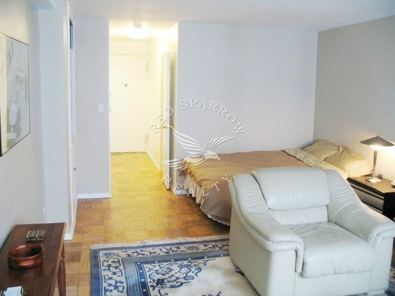 Amazing alcove open layout on East 35th Street in Murray Hill