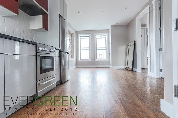 Spacious 3-Bedroom w/ City Views & Roof Deck in Prime Bushwick/East Williamsburg