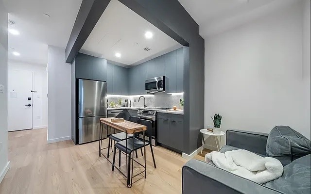 Botanica at 931 Carroll St: Luxury 1BR w/ Balcony, Gym, Rooftop, Near Prospect Park