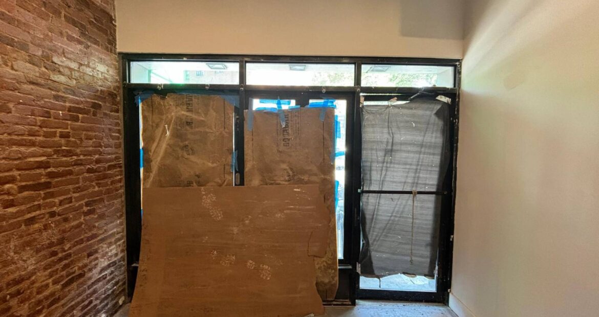 Commercial Space for rent, NO FEE