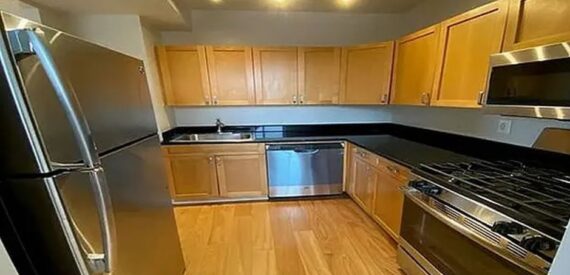 Amazing 2 bed on West 96th Street in Upper West Side