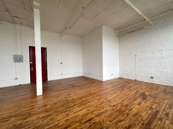 LARGE COMMERCIAL LOFT IN BUSHWICK