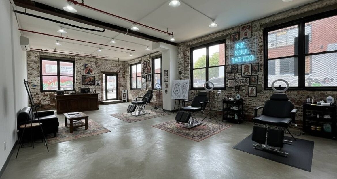 Beautiful corner loft space in east williamsburg with a bathroom