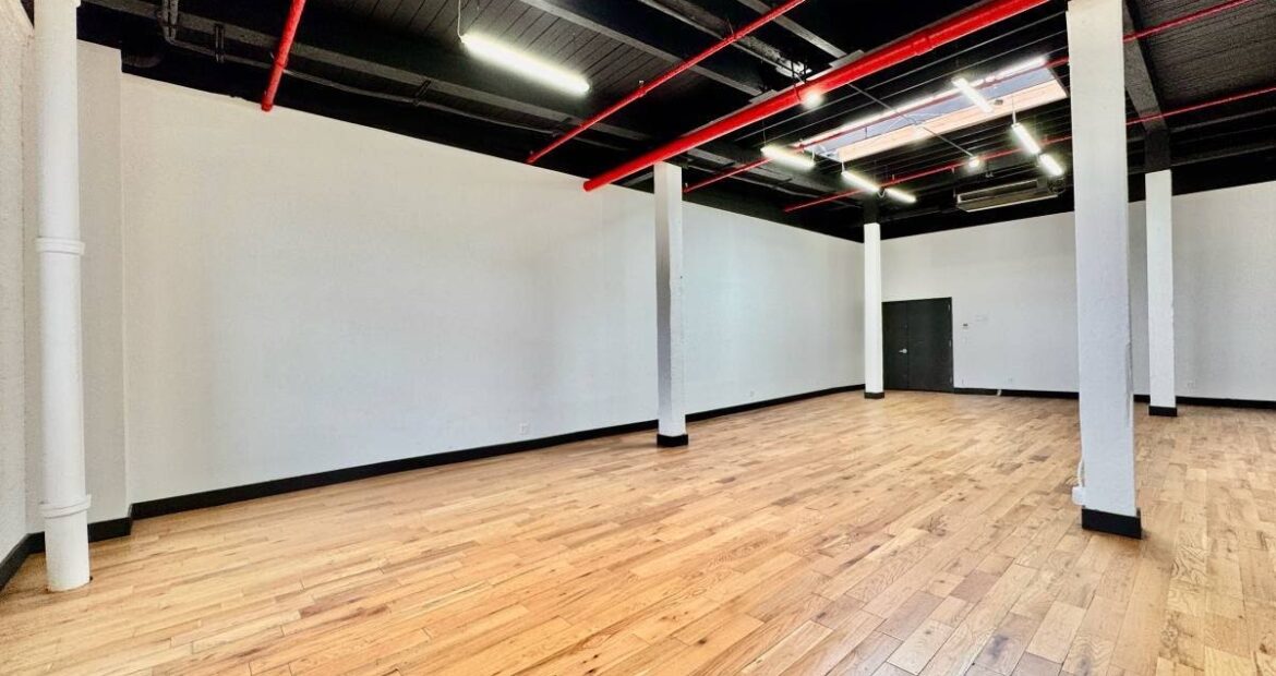 Expansive Industrial Loft Office in Trendy East Williamsburg – 1,100 Sq Ft, Customizable