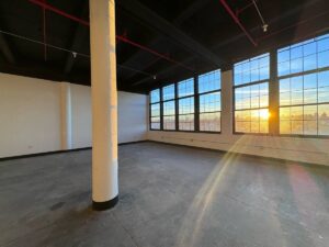 LARGE COMMERCIAL LOFT IN PRIME LOCATION IN BUSHWICK