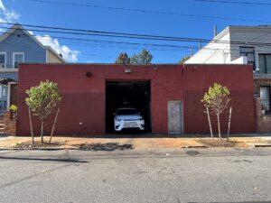 6,000 SF Industrial Warehouse for Lease – Prime Richmond Hill/Ozone Park Location