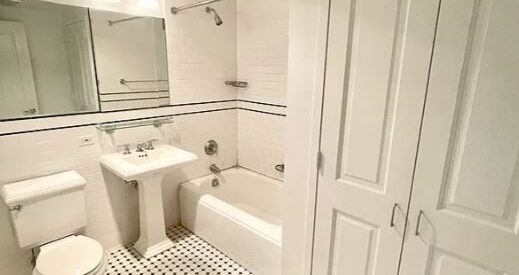Amazing 1 bed on West 43rd Street in Hell’s Kitchen