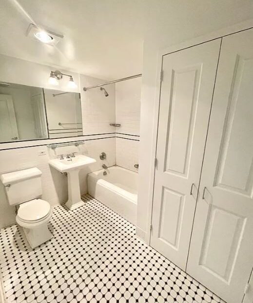 Amazing 1 bed on West 43rd Street in Hell’s Kitchen