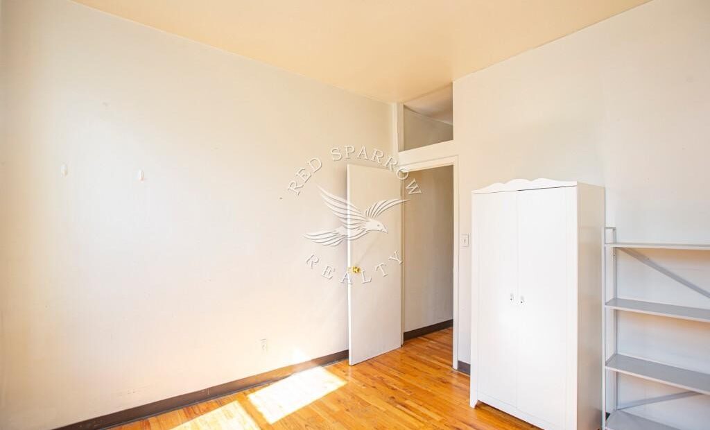 Amazing 1 bed on East 9th Street in the East Village