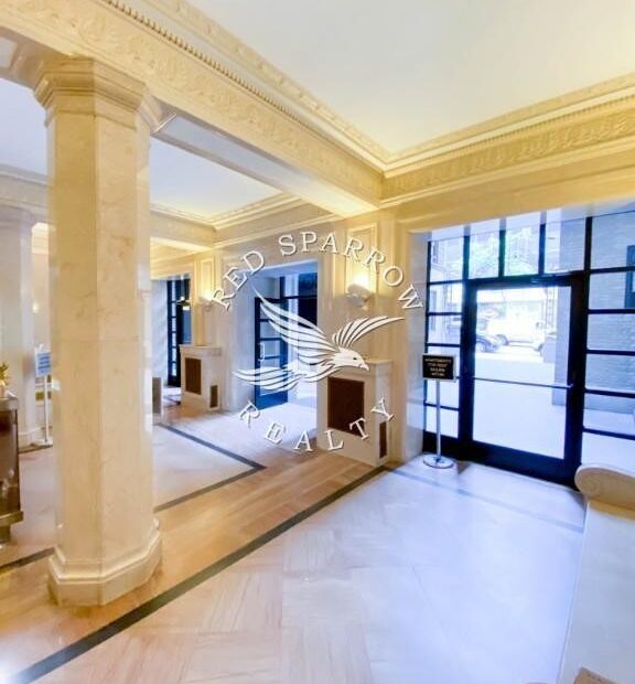 Amazing 1 bedroom on East 46th Street in Turtle Bay