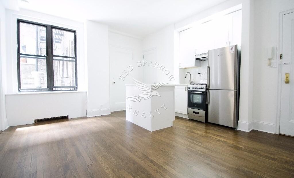 Amazing 1 bedroom on East 46th Street in Turtle Bay