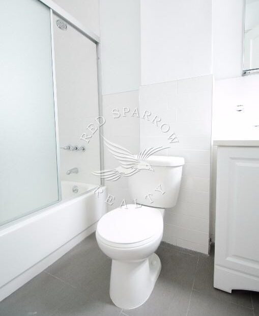 Amazing 1 bedroom on East 46th Street in Turtle Bay