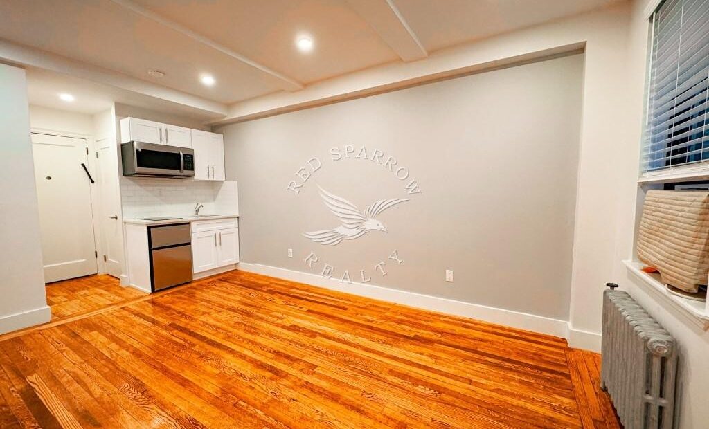 Amazing open layout on Waverly Place in Greenwich Village