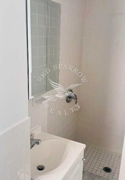Amazing 1 bed on York Ave in Yorkville