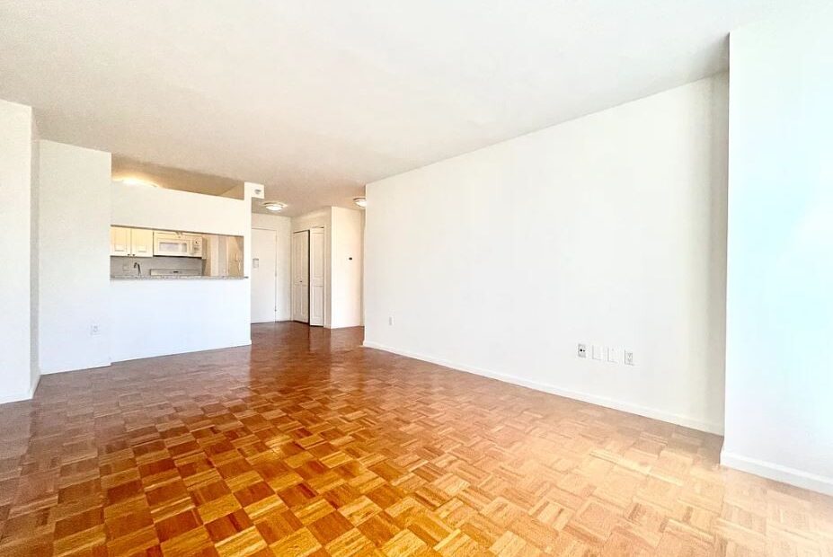 Amazing 1 bed on West 43rd Street in Hell’s Kitchen