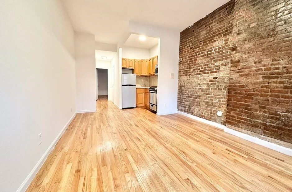 Amazing 1 bed on 9th Avenue in Hell’s Kitchen