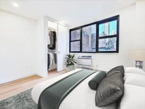 Amazing 2 bed on East 59th Street in Lenox Hill