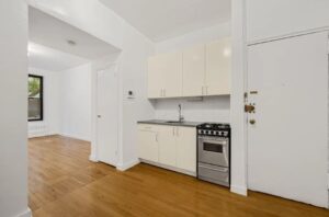Amazing open layout on West 82nd Street in Upper West Side
