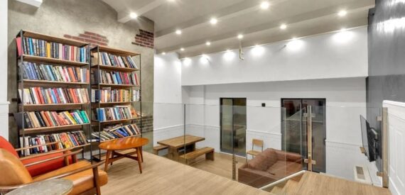 Amazing 2 bed on East 22nd Street in Gramercy Park