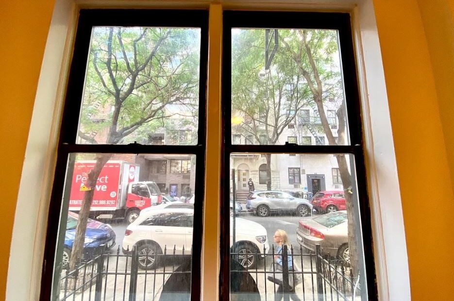 Amazing open layout on East 81st Street in Yorkville