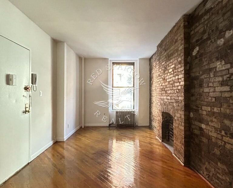 Amazing open layout on East 88th Street in Yorkville